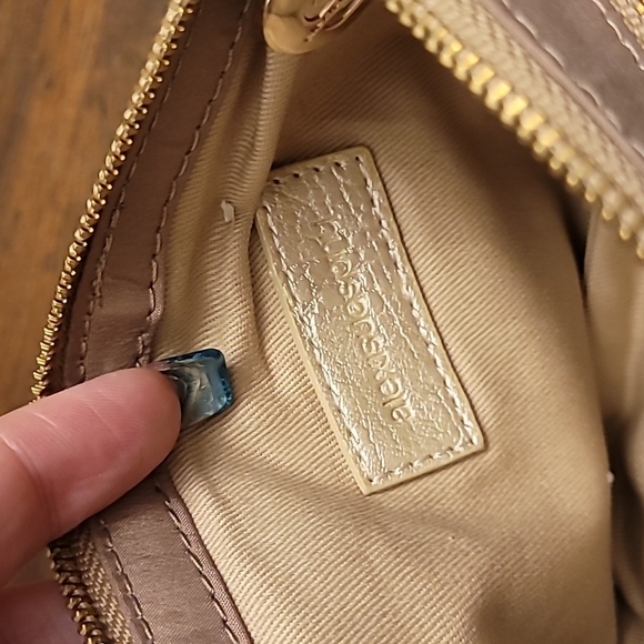 Alexis Hudson wristlet Alexis Hudson wristlet Alexis Hudson wristlet Alexis Huds - Picture 17 of 17